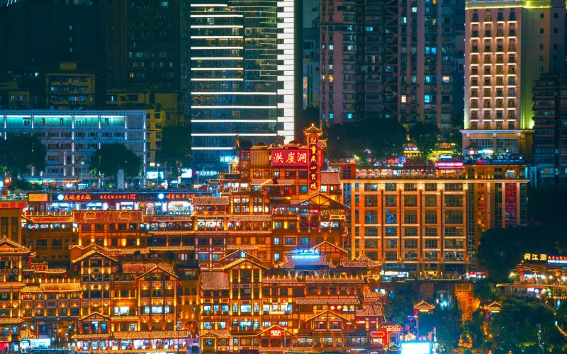 2025年重庆工程卫浴五金选型指南:花洒与浴室柜搭配要点